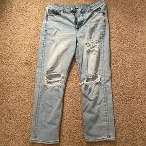 American Eagle ripped straight mom jean